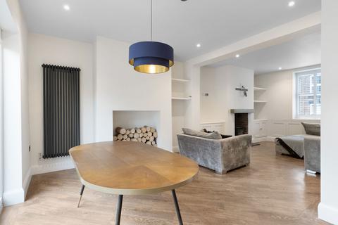 3 bedroom end of terrace house for sale, Peel Street, Macclesfield SK11