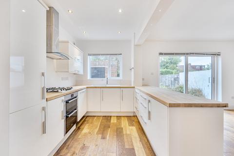 undefined, Canberra Road, Charlton