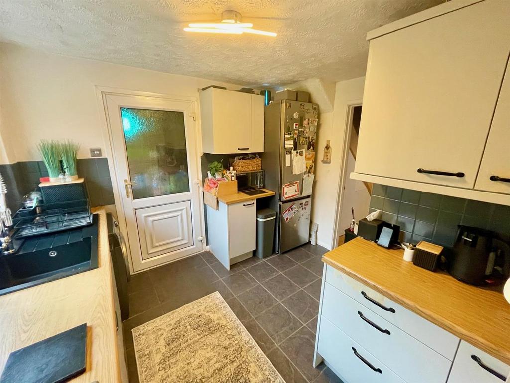 Kitchen 3.jpg