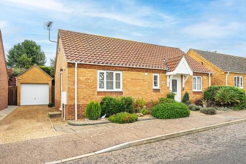 2 bedroom detached bungalow for sale, Orchard Close, Mundesley