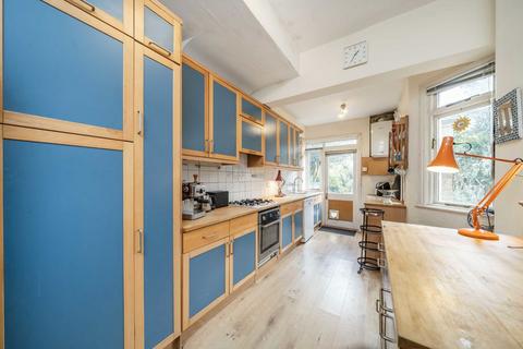 5 bedroom terraced house for sale, Montana Road, London SW17
