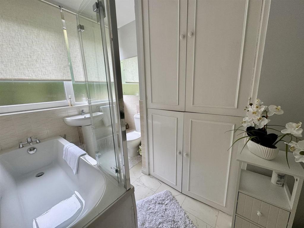 Bathroom/WC