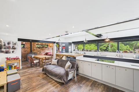 undefined, Fleet End Road, Warsash, Southampton