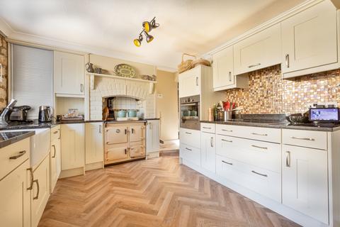 4 bedroom terraced house for sale, Broadwindsor, Dorset