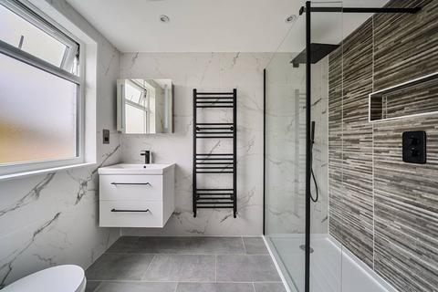 2 bedroom flat for sale, Fleming Road, Kennington, London, SE17