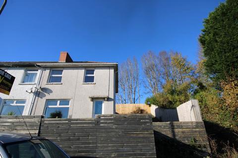 3 bedroom end of terrace house for sale, Bryngolau Terrace, Pontllanfraith NP12