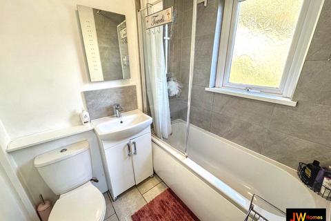3 bedroom end of terrace house for sale, Bryngolau Terrace, Blackwood NP12