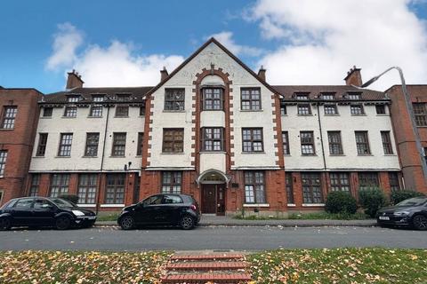 1 bedroom flat for sale, Flat 11 Buxton Lodge, Brading Crescent, Wanstead, London, E11 3RN