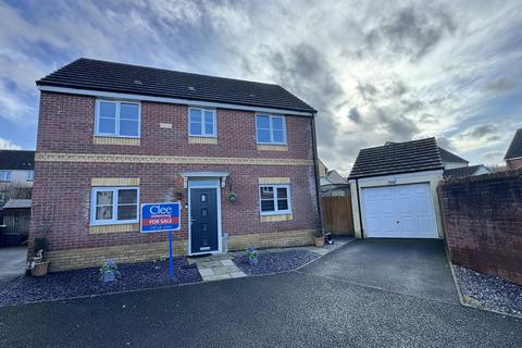 3 bedroom detached house for sale, Ffordd Y Glowyr, Betws, Ammanford, Carmarthenshire.