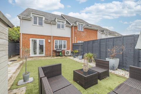 3 bedroom semi-detached house for sale, Kingfisher Close, Upstreet, Canterbury, Kent, CT3