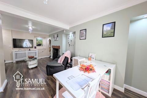 undefined, Woodland Terrace, Mountain Ash