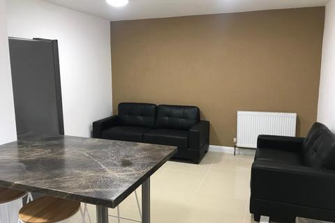 6 bedroom terraced house to rent, 72 Prior Deram Walk, CV4 8FS