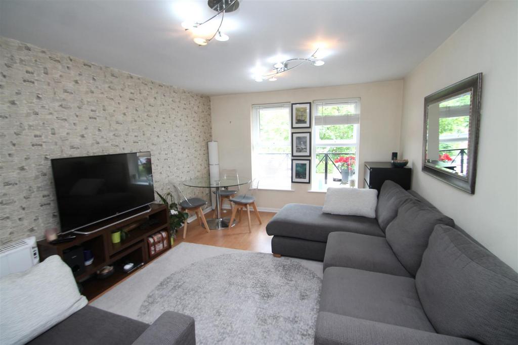 Livingroom.jpg