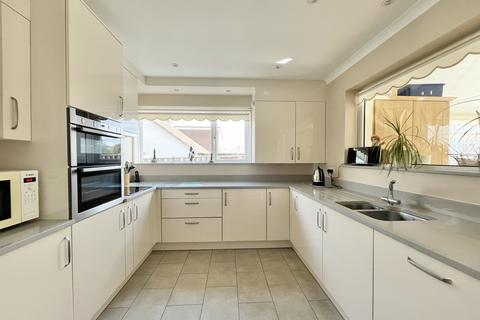 3 bedroom bungalow for sale, Somerset Avenue, St Thomas, EX4