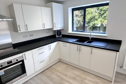 2 bedroom apartment to rent, Apartment 10 Bridgewater Close, Nottingham, NG2