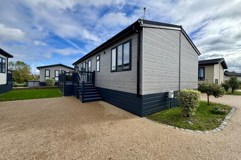 undefined, Staines-upon-Thames, Surrey, TW18