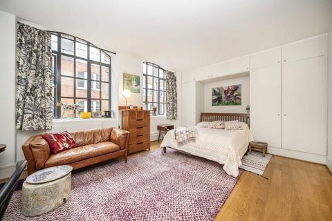 undefined, Kean Street, London WC2B