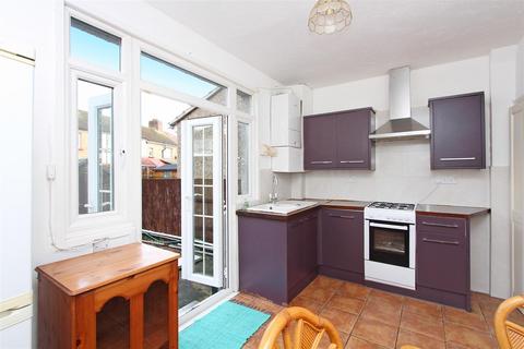 undefined, Blackmore Avenue, Southall
