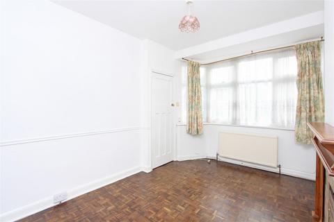 3 Blackmore Avenue, Southall, UB1 3ES