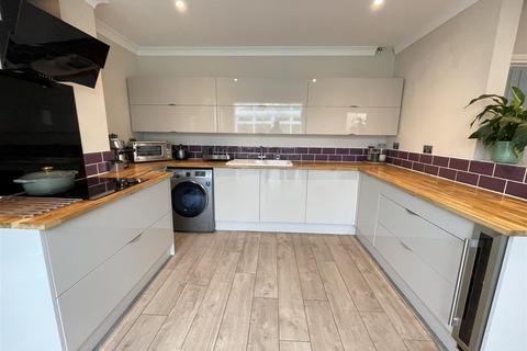 undefined, Castle Road, Salisbury SP1