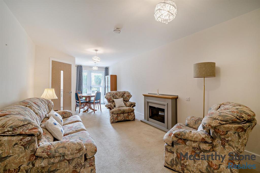 Living Room: