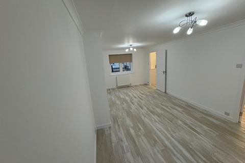 2 bedroom end of terrace house to rent, Milton Place, Denny, Falkirk, FK6