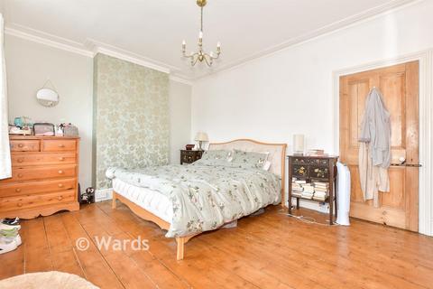 4 bedroom terraced house for sale, Queens Gardens, Herne Bay CT6