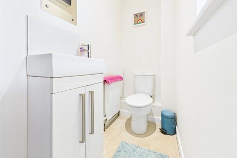 15 Charlottes Way, Delabole, PL33 9BE