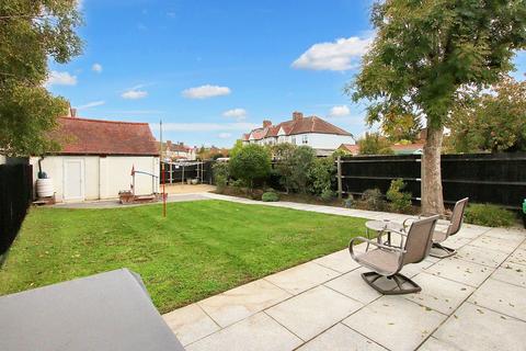 4 bedroom semi-detached house for sale, Wickham Court Road, West Wickham, BR4