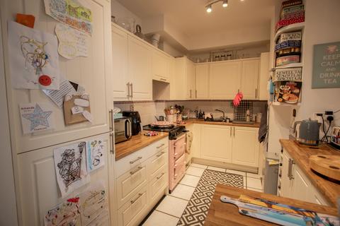 2 bedroom ground floor flat for sale, The Drive, Farringdon, Exeter