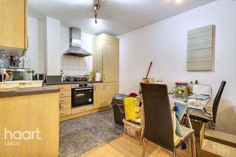 undefined, Elmwood Lane, LEEDS