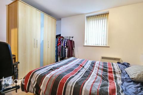 undefined, Elmwood Lane, LEEDS
