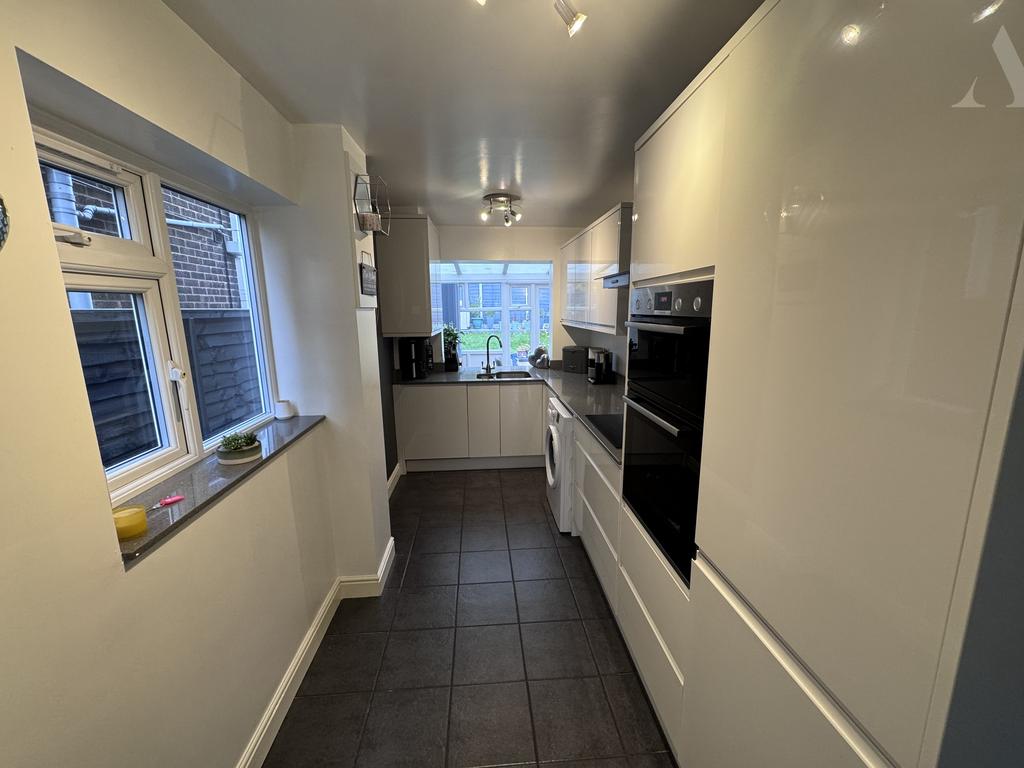 60 Leafeild Road Kitchen x 2
