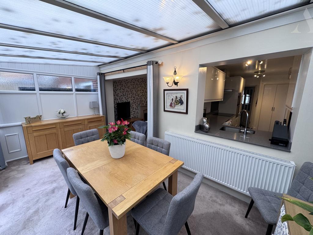 60 Leafeild Road Conservatory x 2