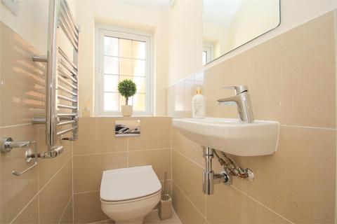undefined, High Street, Burnham SL1