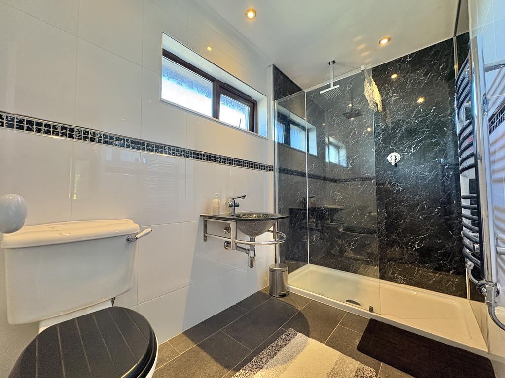 En Suite 2