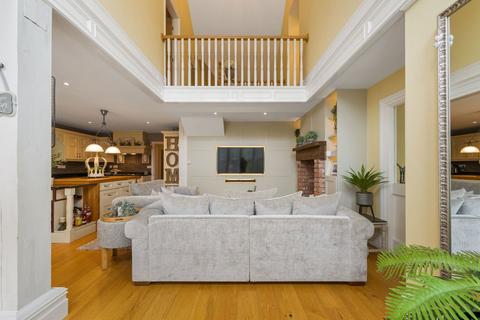 4 bedroom detached house for sale, Normoss Road, Blackpool FY3