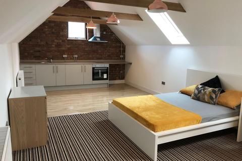 Studio to rent, Far Gosford Street, Coventry CV1