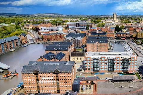 undefined, Barge Arm, Gloucester Docks