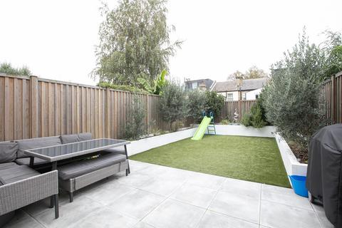 undefined, Amott Road, Peckham, SE15