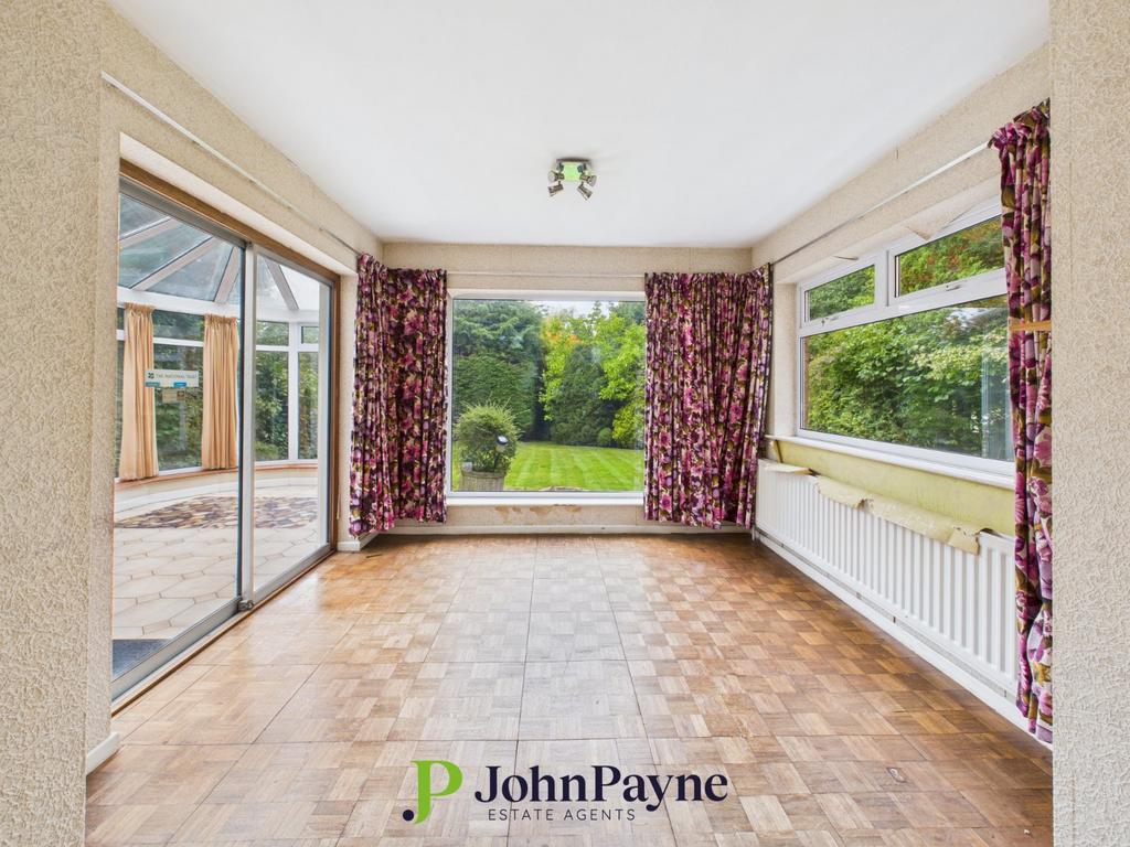 Longe/Dining Room