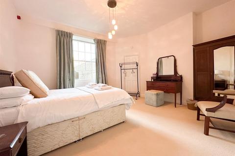 undefined, Lansdown Place, Cheltenham GL50 2HX