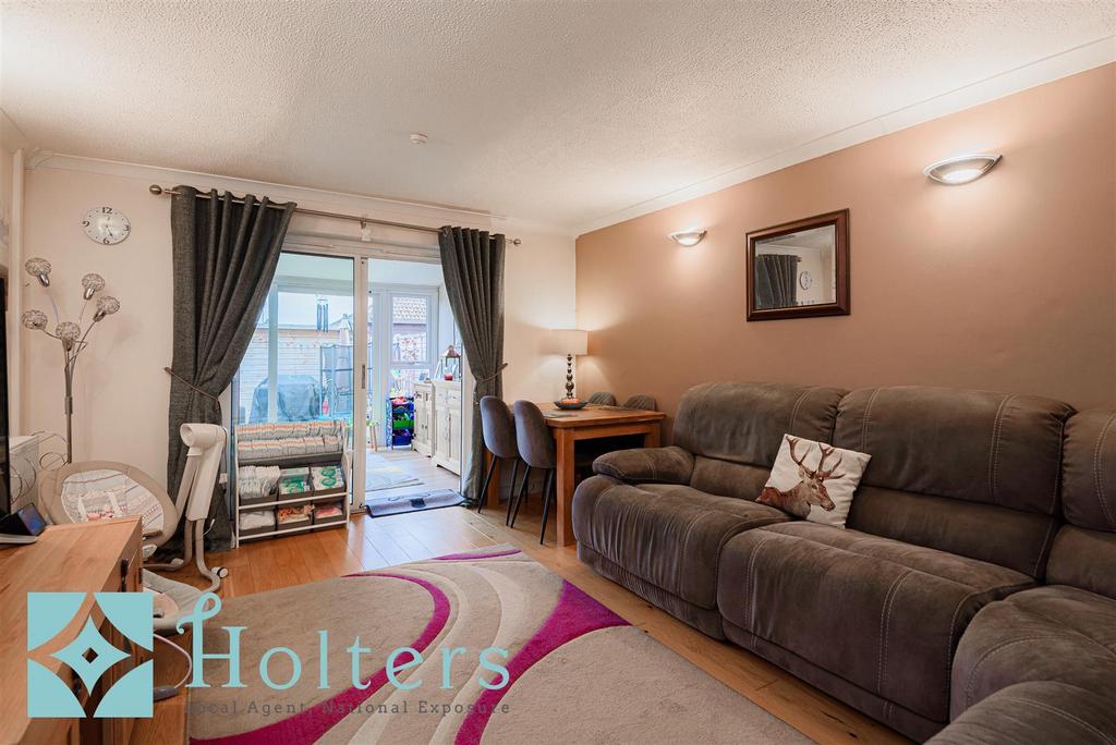 Living Room 1.jpg
