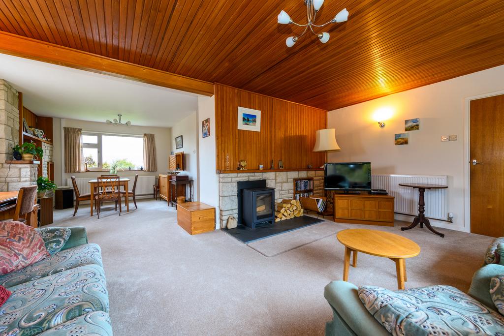 Sitting/Dining Room