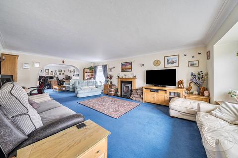 4 bedroom detached house for sale, Copse Avenue, Farnham, Surrey, GU9