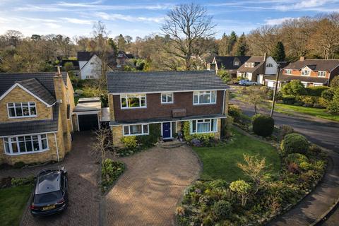 4 bedroom detached house for sale, Copse Avenue, Farnham, Surrey, GU9