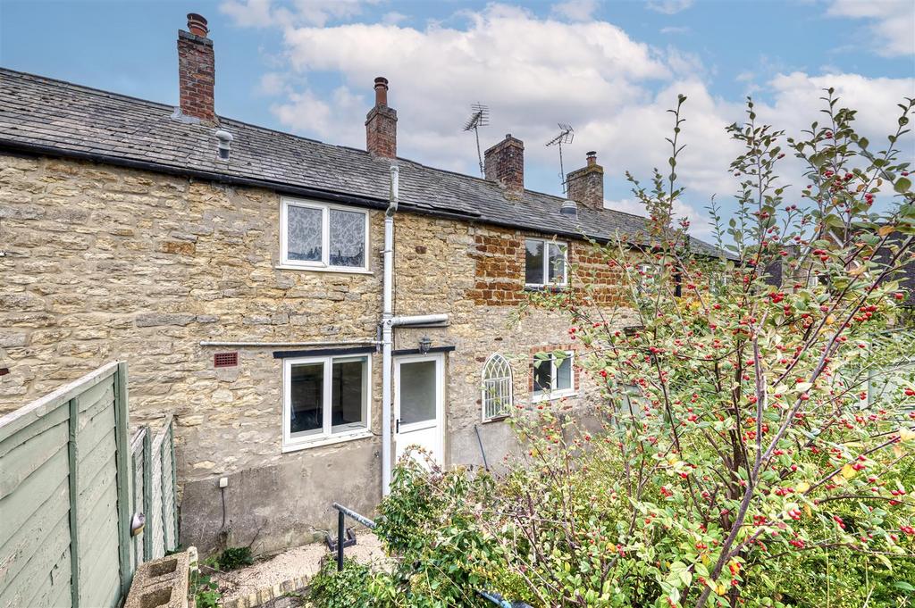 5 CHurch Street Woodford-14.jpg