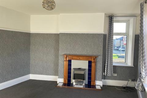 2 bedroom end of terrace house to rent, Langroyd Road, Colne BB8