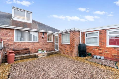 3 bedroom bungalow for sale, Cedar Grove, Paddington, WA1