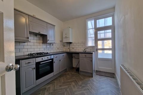 undefined, Warren Avenue, Hampshire PO4